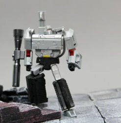 [Pre-Order] DX9 Toys X13D Mightron Megatron Damaged Version -Toy Store 045ffd6ffe