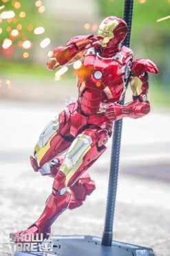Eastern Model 1/9 Iron Man Mark 7 Model Kit -Toy Store 543b7e414c