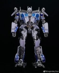LegendaryToys LT02-W Optimus Prime MPM-04 White Version -Toy Store 713ae21442