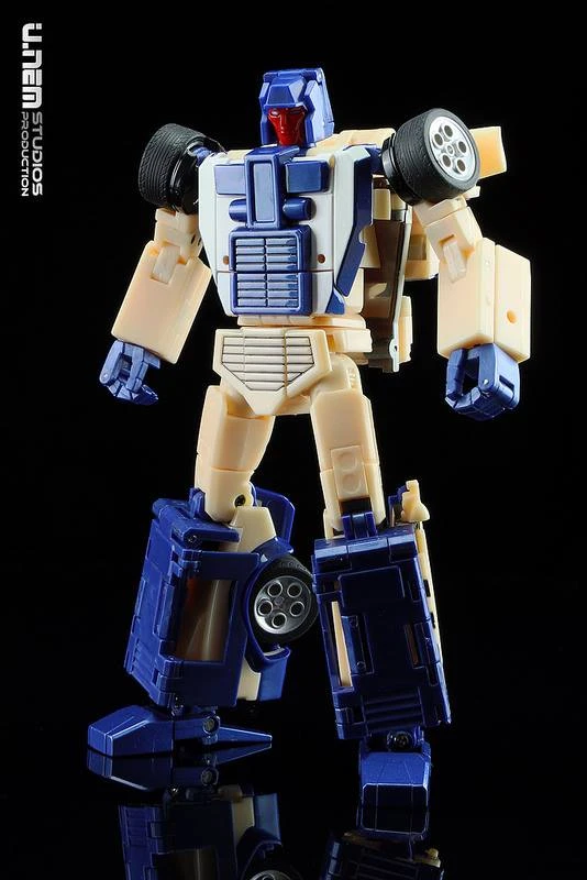Xtransbots MM-XIII Crackup (Stunticons Breakdown) MX-XIII MX-13 3 Xtransbots MM-XIII Crackup (Stunticons Breakdown) MX-XIII MX-13