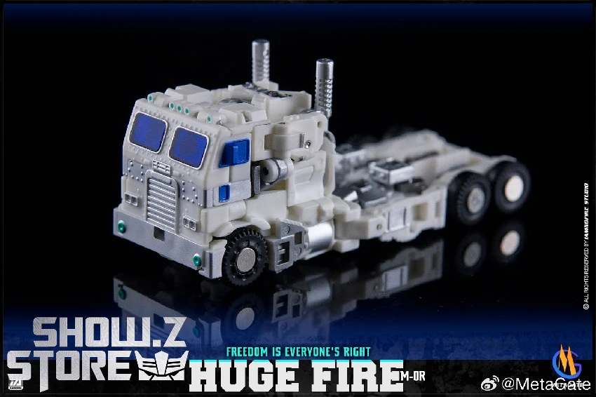 Metagate M-01R White Fire Optimus Prime 4 Metagate M-01R White Fire Optimus Prime - Image 2