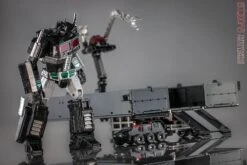 4th Party MP-10B Optimus Prime Black Version Figure & Trailer  -Toy Store 9177af7af5