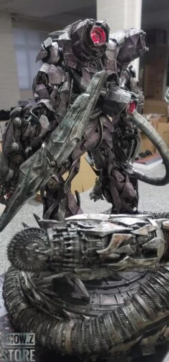 HEAT Studio 1/6 Custom Made Shockwave Statue -Toy Store a8bbdac928